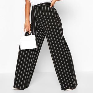 BNWT BOOHOO Plus Stripe Tailored Pants